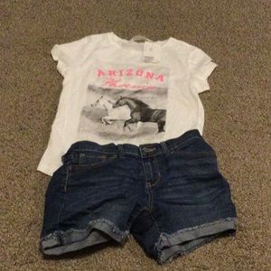 H&M shirt/Old Navy shorts. Sz12 both. Like New!